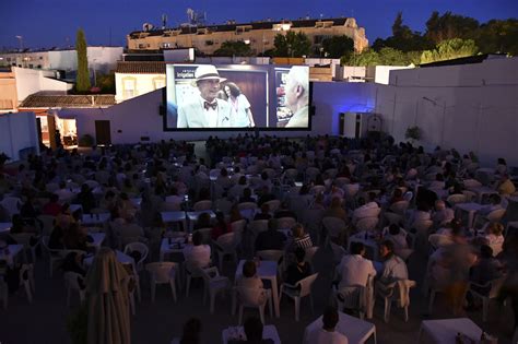 CINEMA TOMARES: EL ÚNICO CINE DE VERANO。